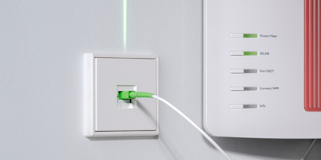 Die neuen Glasfaser-Anschlussdosen bei Schmid Elektro in Kolbermoor